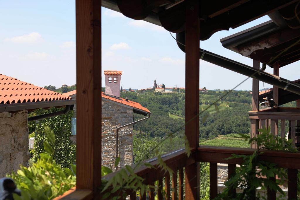 Boutique Hotel Dvor Dobrovo Chambre photo