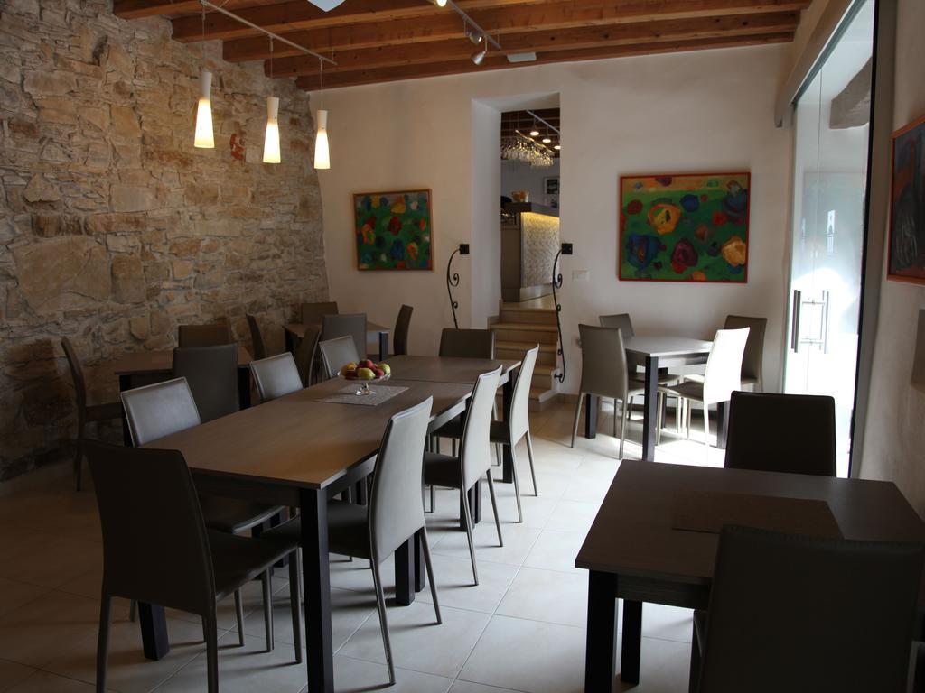 Boutique Hotel Dvor Dobrovo Extérieur photo