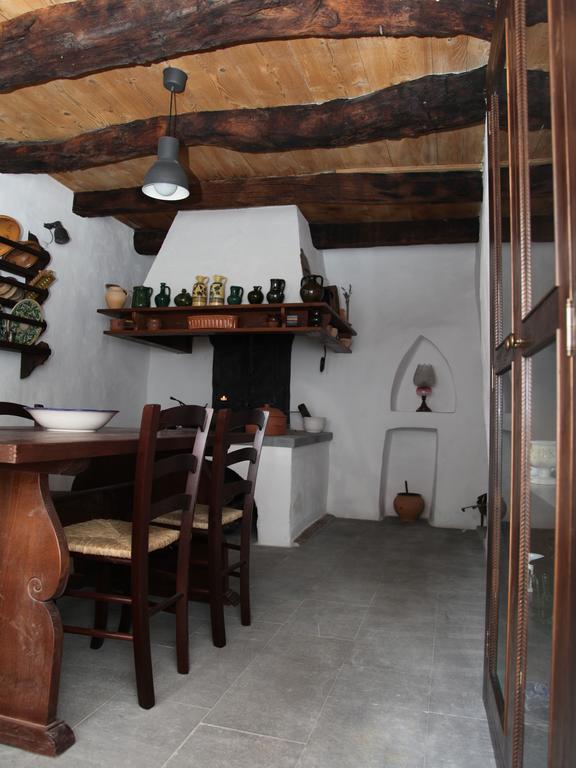 Boutique Hotel Dvor Dobrovo Extérieur photo