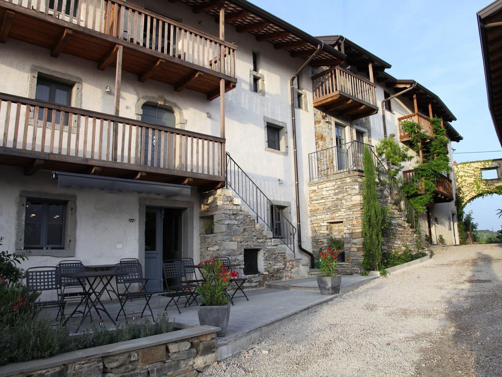 Boutique Hotel Dvor Dobrovo Extérieur photo